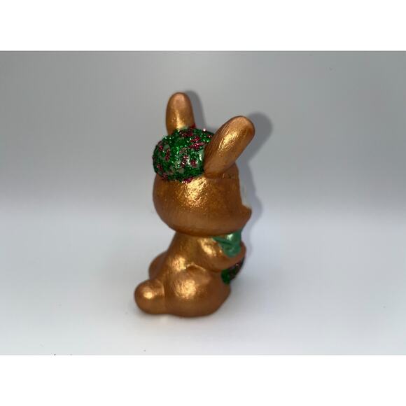 Vintage Ceramic Scottish Bunny Rabbit Playing Bagpipes Red Green Hat Rare OOAK - Picture 8 of 16